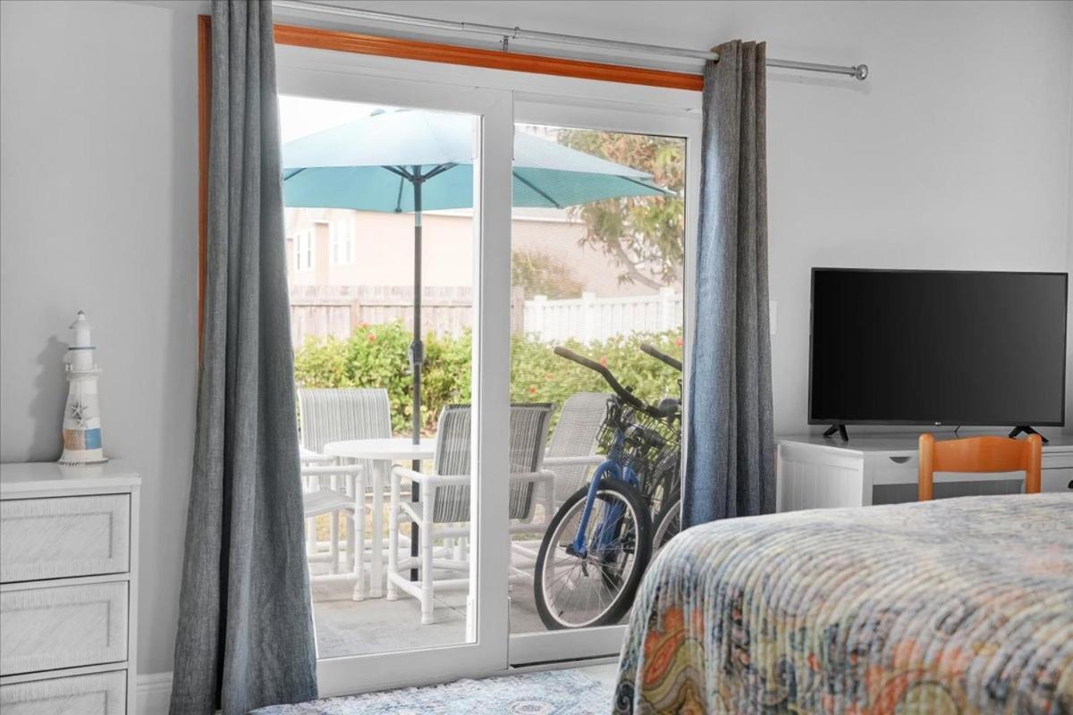 Beach House Retreat Кейп Канаверал Екстериор снимка